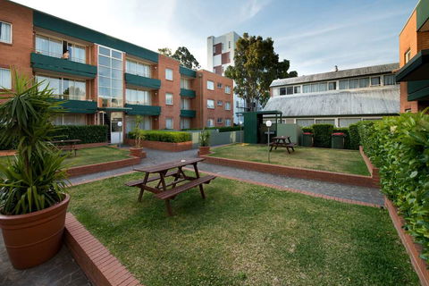 APX Apartments Parramatta - eAccommodation 3