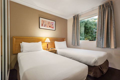 APX Apartments Parramatta - eAccommodation 15