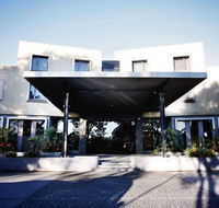 Golden Pebble Hotel - eAccommodation