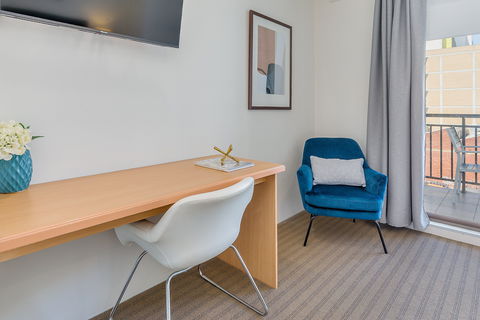 All Suites Perth - eAccommodation 13