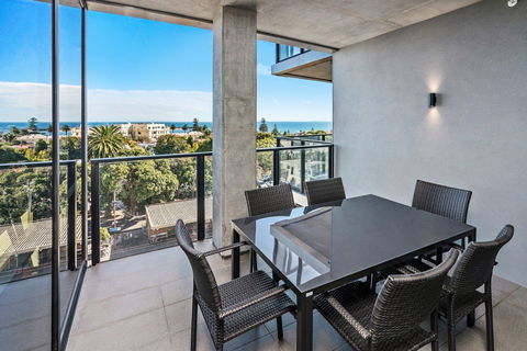 Anchorage Apartments Hampton - eAccommodation 5