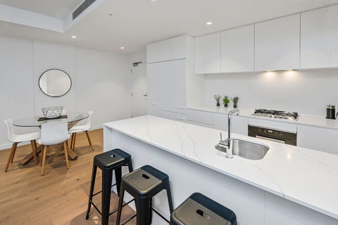 Anchorage Apartments Hampton - eAccommodation 12