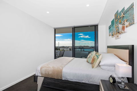 Astra Apartments Newcastle - eAccommodation 10