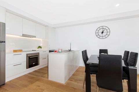 Astra Apartments Newcastle - eAccommodation 11