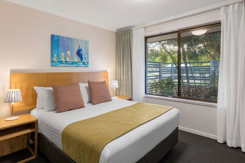 Club Wyndham Seven Mile Beach-Trademark - eAccommodation 2