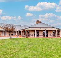 The Bowen Inn Motel - eAccommodation