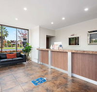 Comfort Inn Deakin Palms - eAccommodation