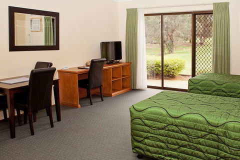 Comfort Inn & Suites Riverland - eAccommodation 2