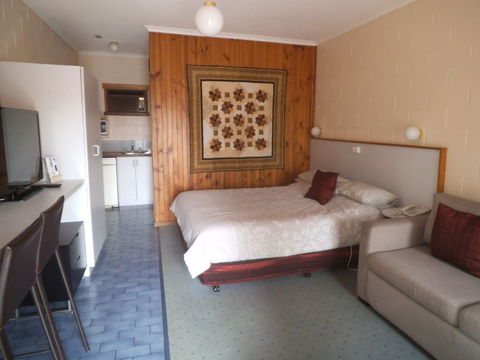 Yarragon Motel - eAccommodation 0