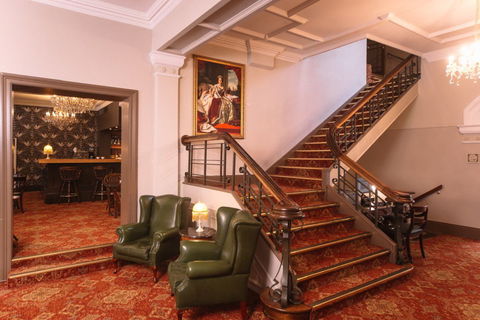 Hadley's Orient Hotel - eAccommodation 2