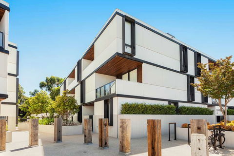 Clayton Serviced Apartments - eAccommodation 0