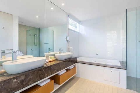 RACV Noosa Resort - eAccommodation 2