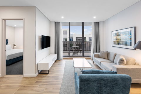 Meriton Suites Sydney Airport - eAccommodation 13