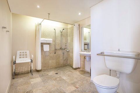 Holiday Inn Potts Point - eAccommodation 5