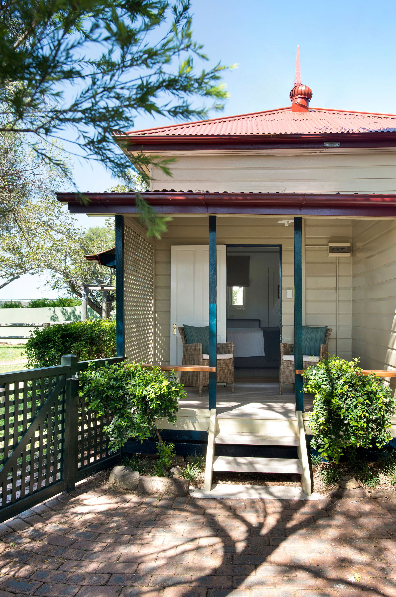 Grandchester QLD eAccommodation