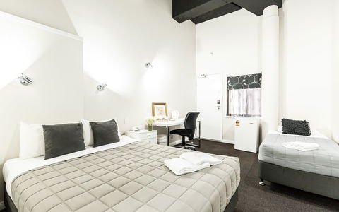 Airport Hotel Sydney - eAccommodation 5