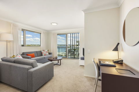 Quest Breakfast Creek - eAccommodation 5