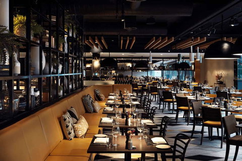 QT Canberra - eAccommodation 13