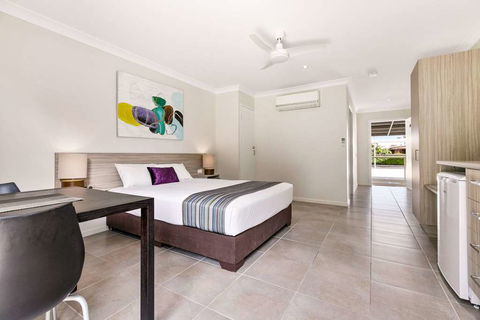 Econo Lodge Beachside - eAccommodation 5