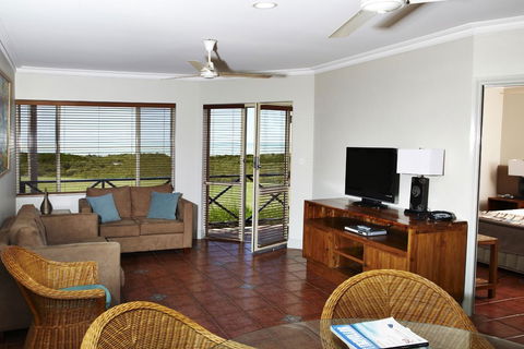 Moonlight Bay Suites - eAccommodation 0