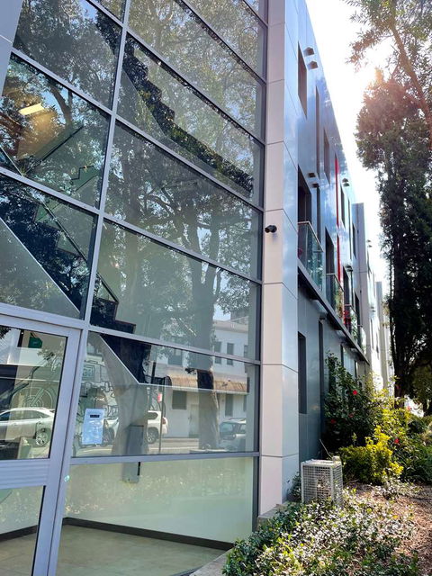 Best Western Plus Camperdown Suites - eAccommodation 2
