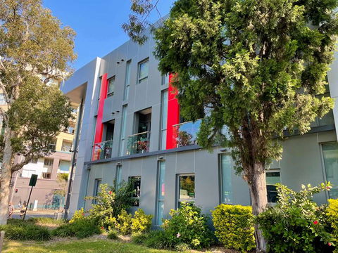 Best Western Plus Camperdown Suites - eAccommodation 1