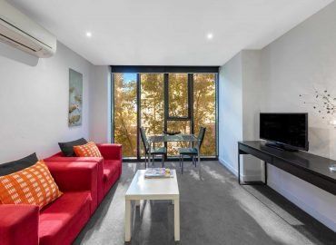 Aura On Flinders - eAccommodation 1