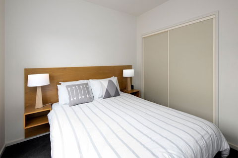 Lady Bay Resort - eAccommodation 1