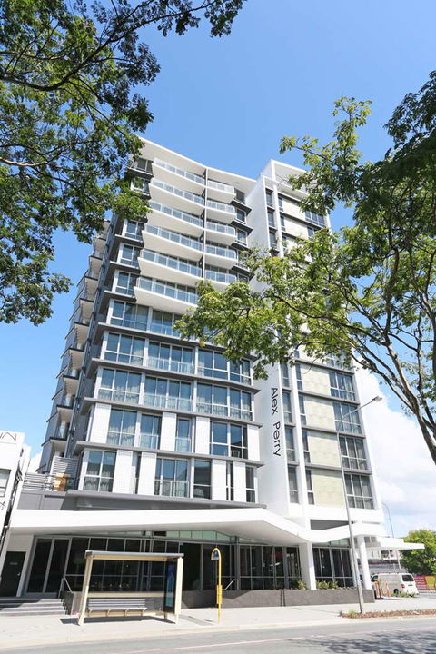 Alex Perry Hotel And Apartments - eAccommodation 0