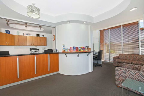 Comfort Inn & Suites Northgate Airport - eAccommodation 1