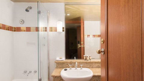 Country Club Tasmania - eAccommodation 3