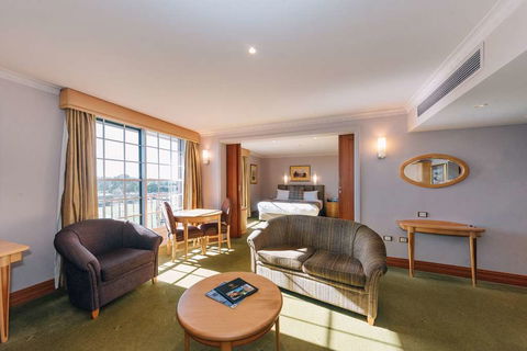 Country Club Tasmania - eAccommodation 9