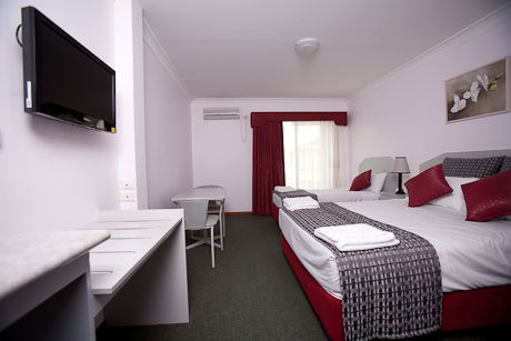 Hume Villa Motor Inn - eAccommodation 1