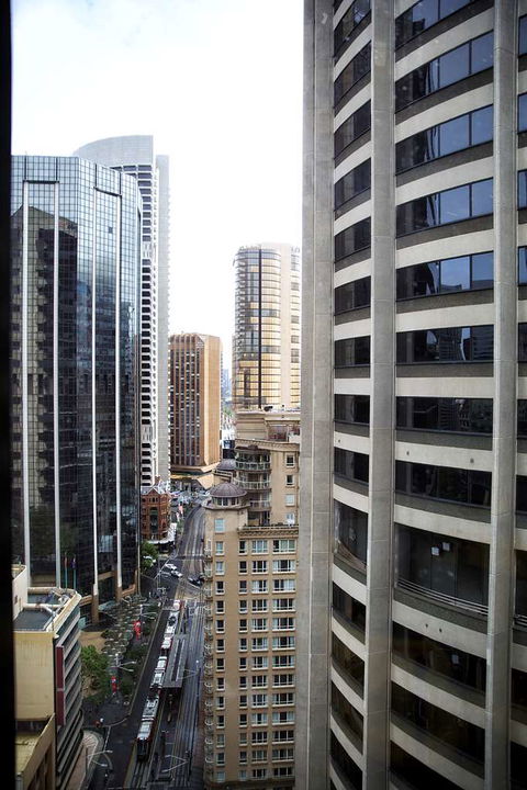 A By Adina Sydney - eAccommodation 1