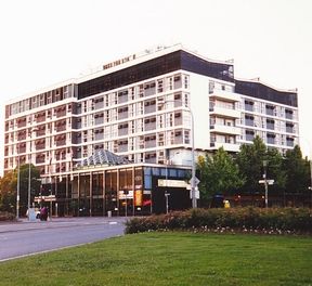 Hotel Adelaide International - eAccommodation 0