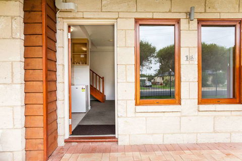 Royal Palms Resort by Nightcap - eAccommodation 1