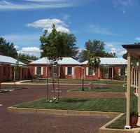 Ross Motel  Caravan Park - eAccommodation