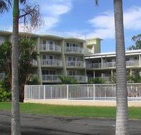 Cabarita Lake Apartments - eAccommodation