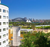 Holiday Inn Potts Point - eAccommodation