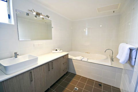 The Aberdeen Motel - eAccommodation 1