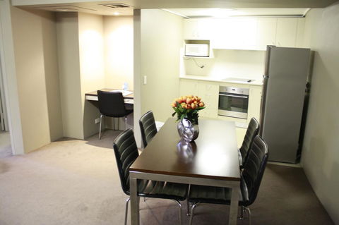Pavilion On Northbourne - eAccommodation 15