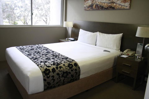Pavilion On Northbourne - eAccommodation 8