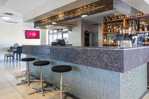 Garden City Hotel, Best Western Signature Collection - eAccommodation 17