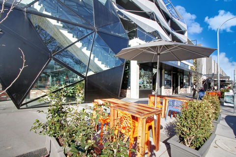 IQ Smart Apartments 704 Braddon ACT - eAccommodation 0