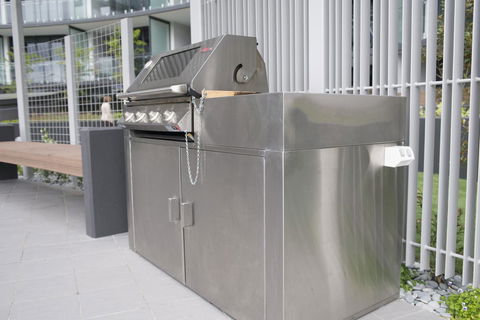 KUI - Manhattan Apartments - eAccommodation 18