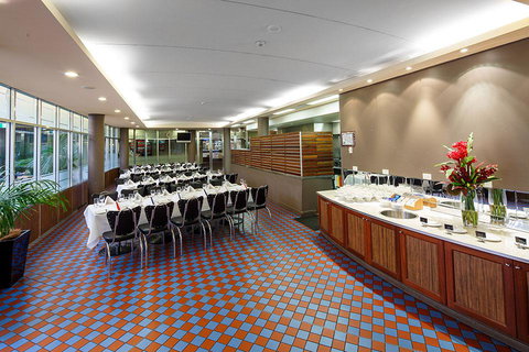 Quality Hotel Dickson - eAccommodation 8