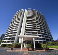 BreakFree Capital Tower Apartments - eAccommodation