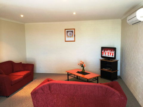Heritage House Motel & Units - eAccommodation 30