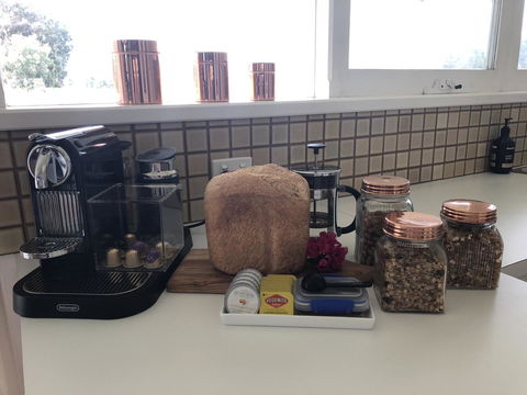 The Lake House Retreat - eAccommodation 13