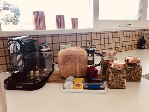 The Lake House Retreat - eAccommodation 1